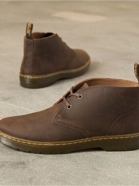 Dr. Martens Mens Brown Leather Cabrillo boots size EU 42